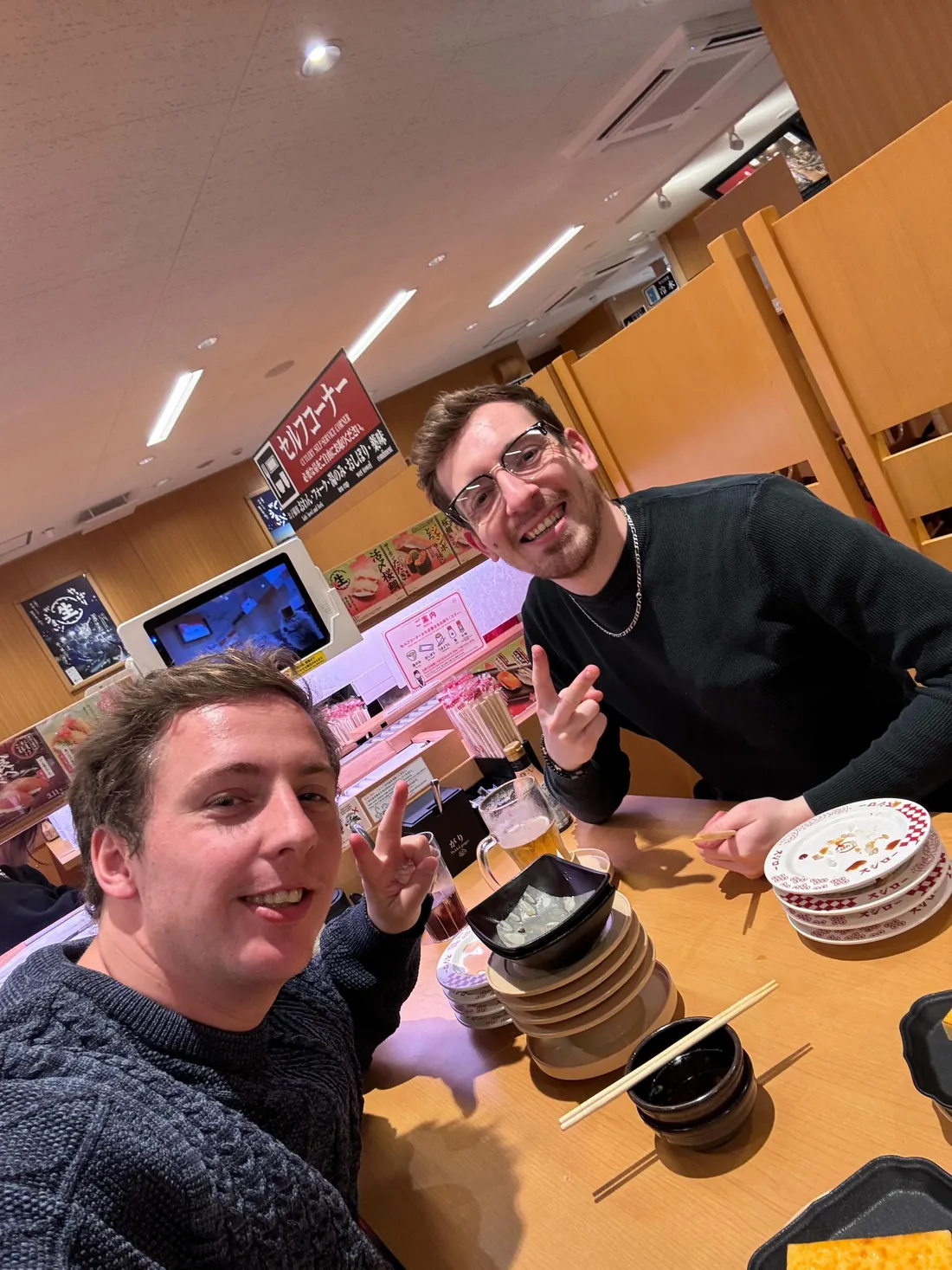 Jérémy et ses voyageurs autour d’un repas